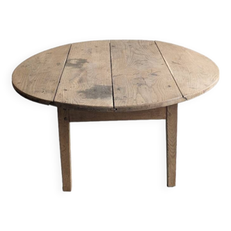 Round farmhouse coffee table