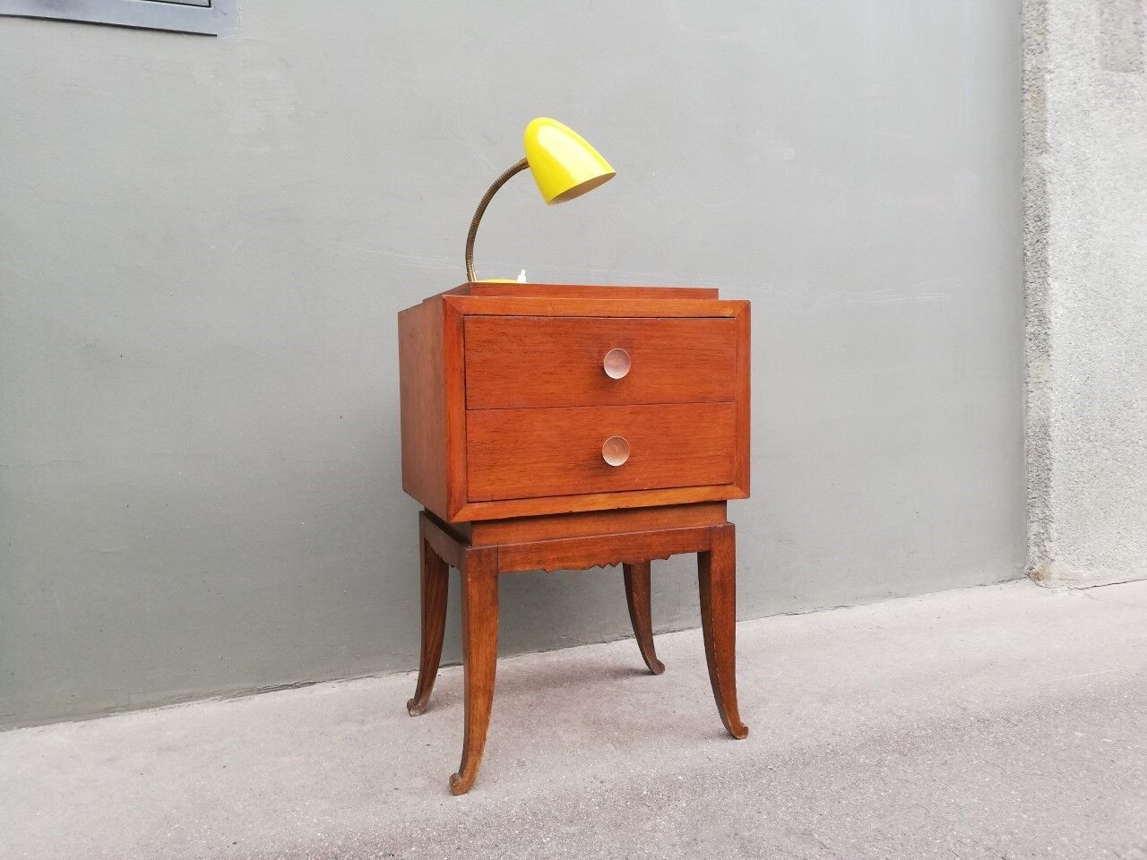 Art deco bedside table 30