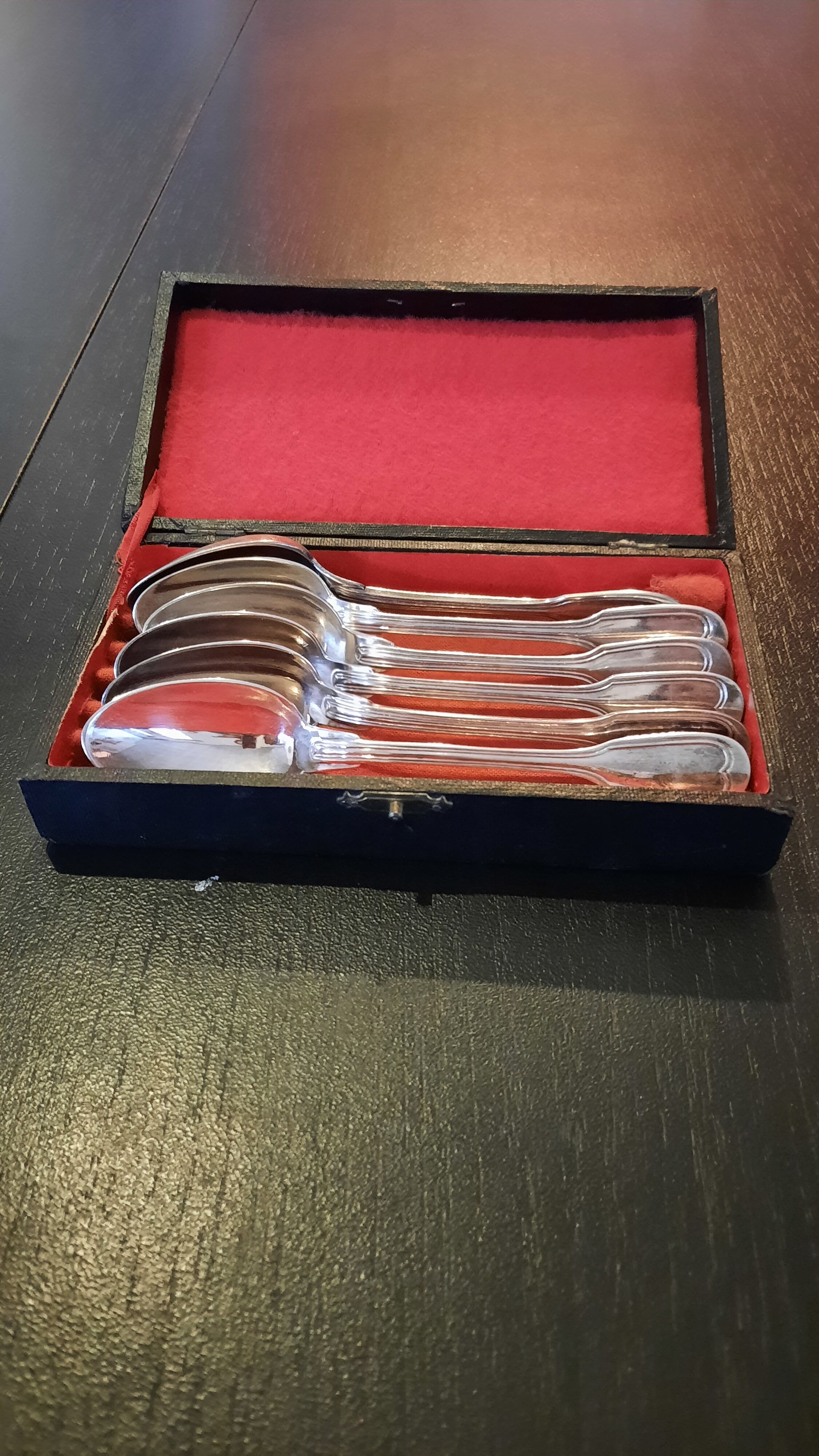 6 teaspoons silver metal