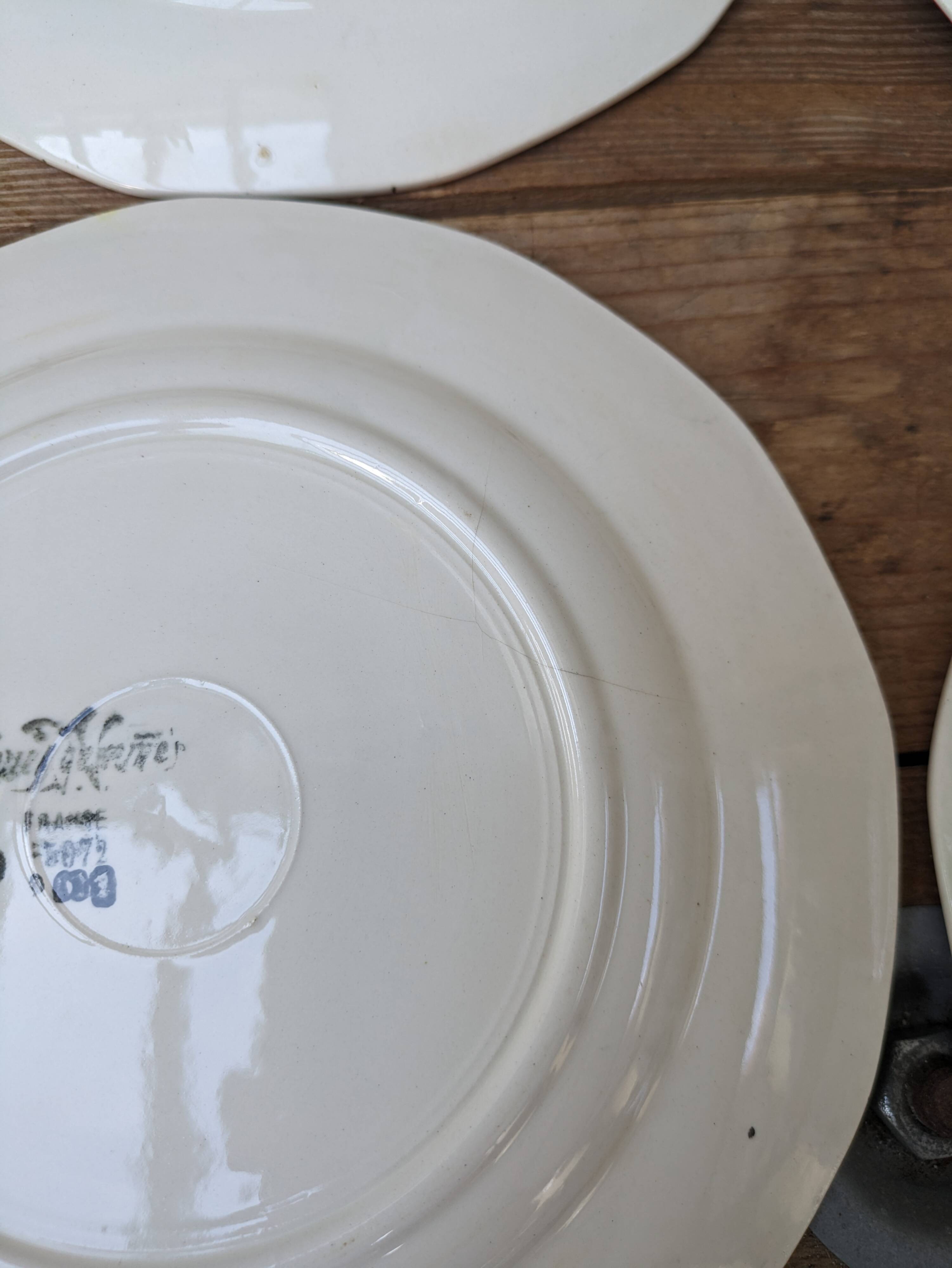 Set of 10 dessert plates with yellow border and floral decoration Sarreguemines