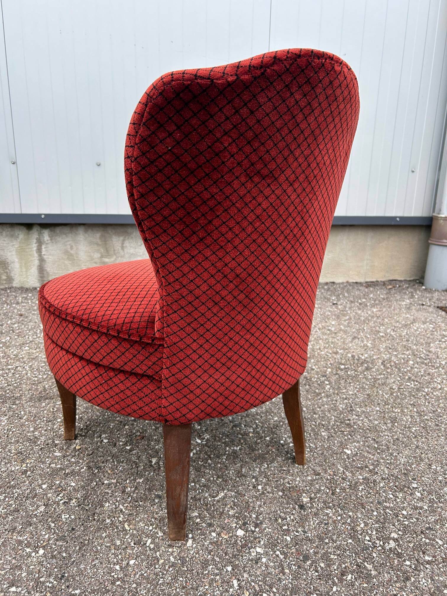 pair of red velvet toad armchairs