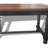 Low wooden table, black feet