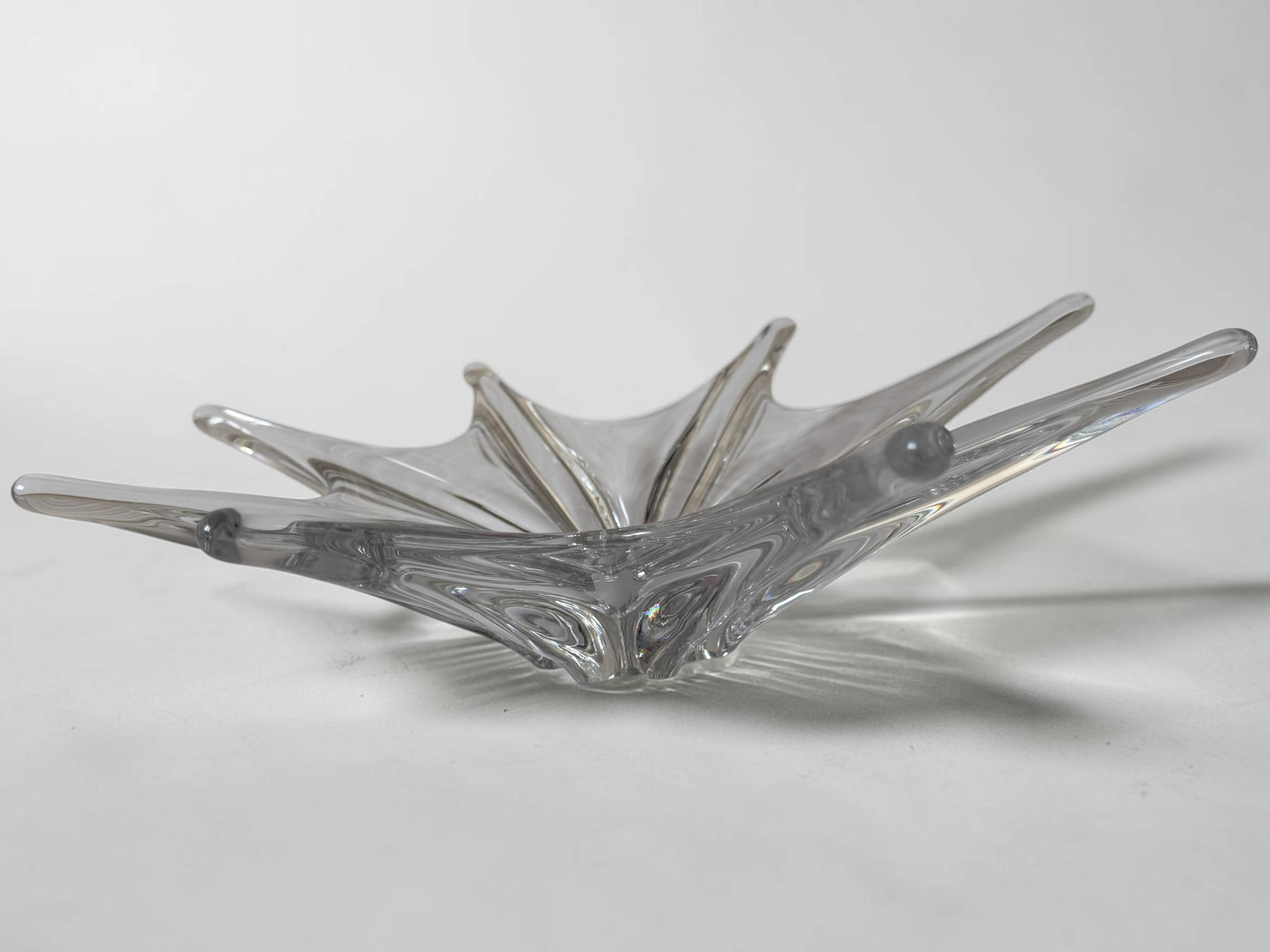 Baccarat crystal star coupe 40cm — perfect condition, authentic mark