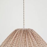 Suspension ajourée forme conique "Malala broderie anglaise"