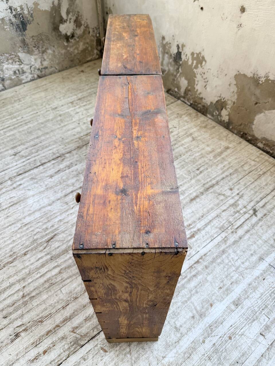 Trade furniture