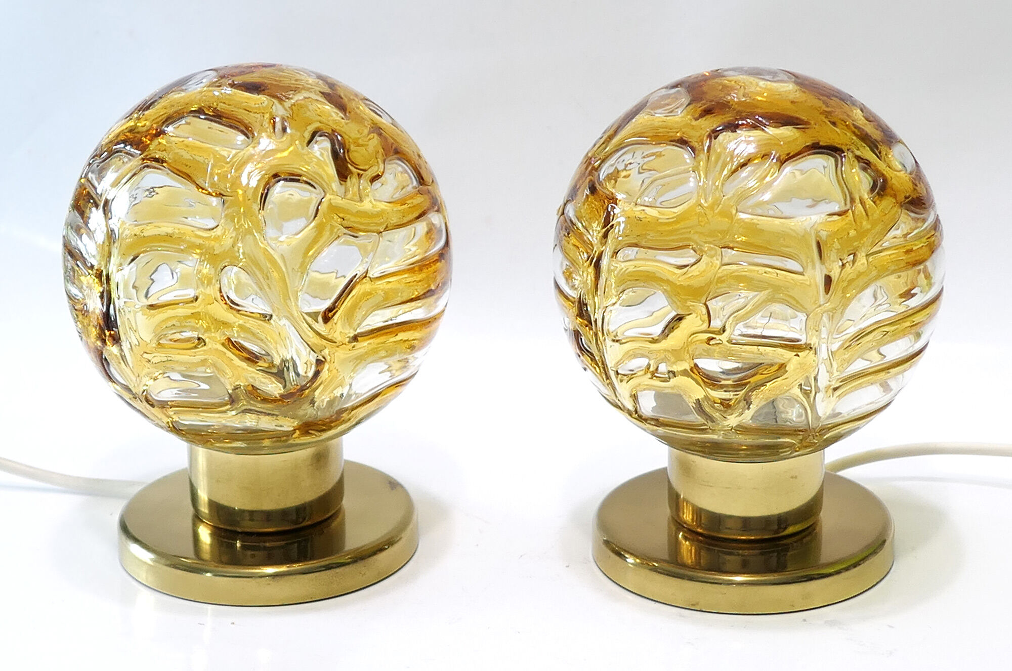 Pair of lamps DORIA lights globes MURANO New Old Stock