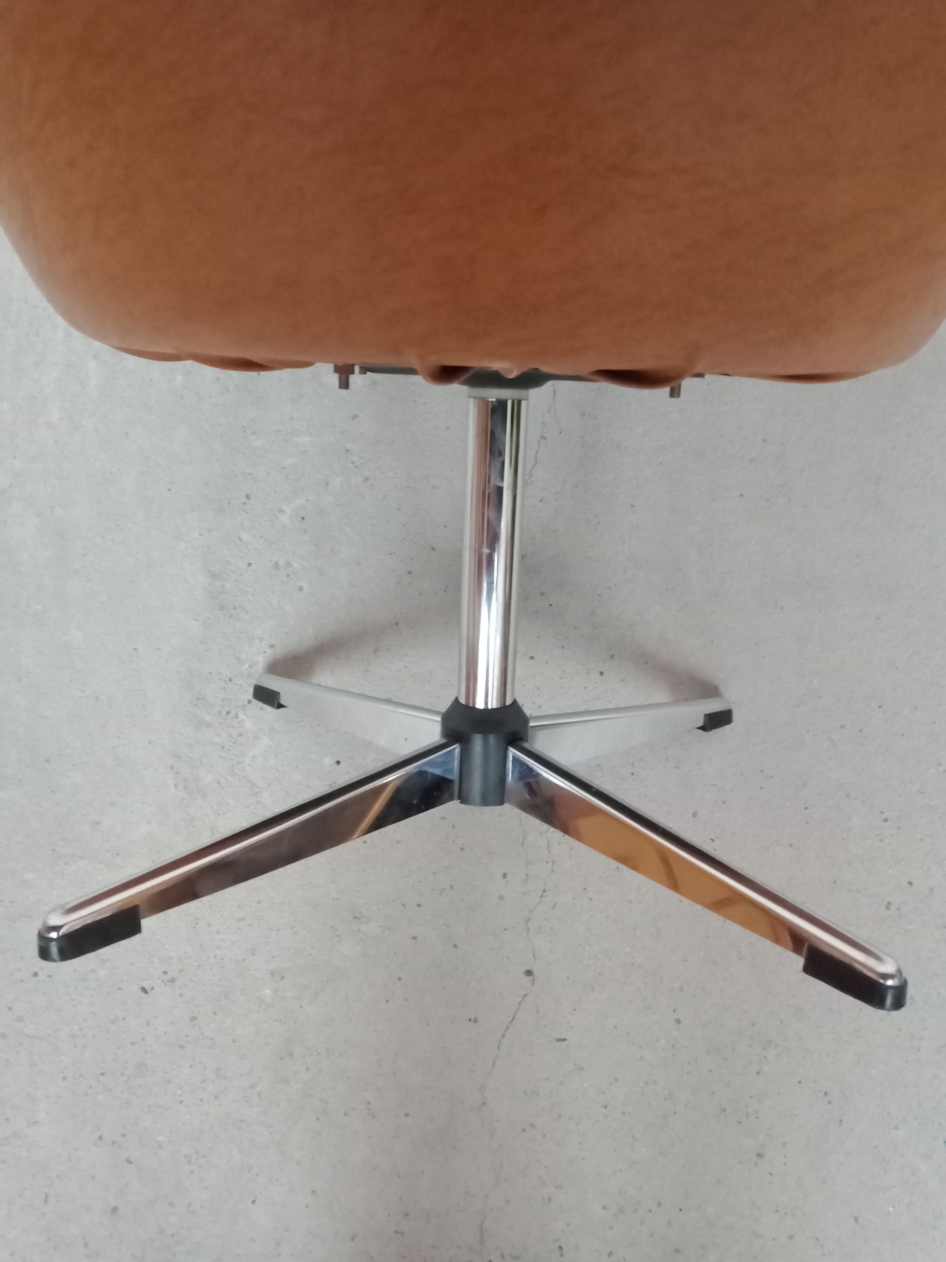 Vintage swivel armchair