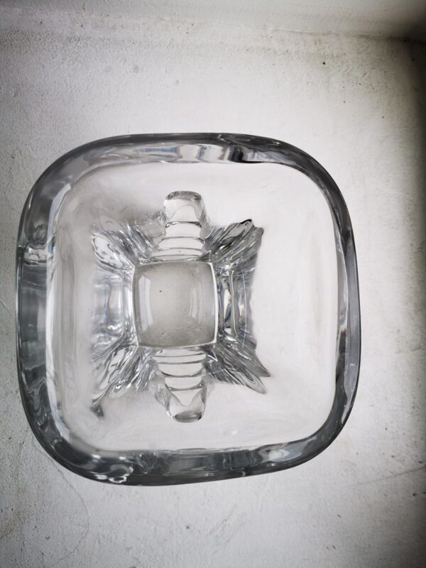 Vase carré à anses en cristal, vers 1960 Daum Nancy  France