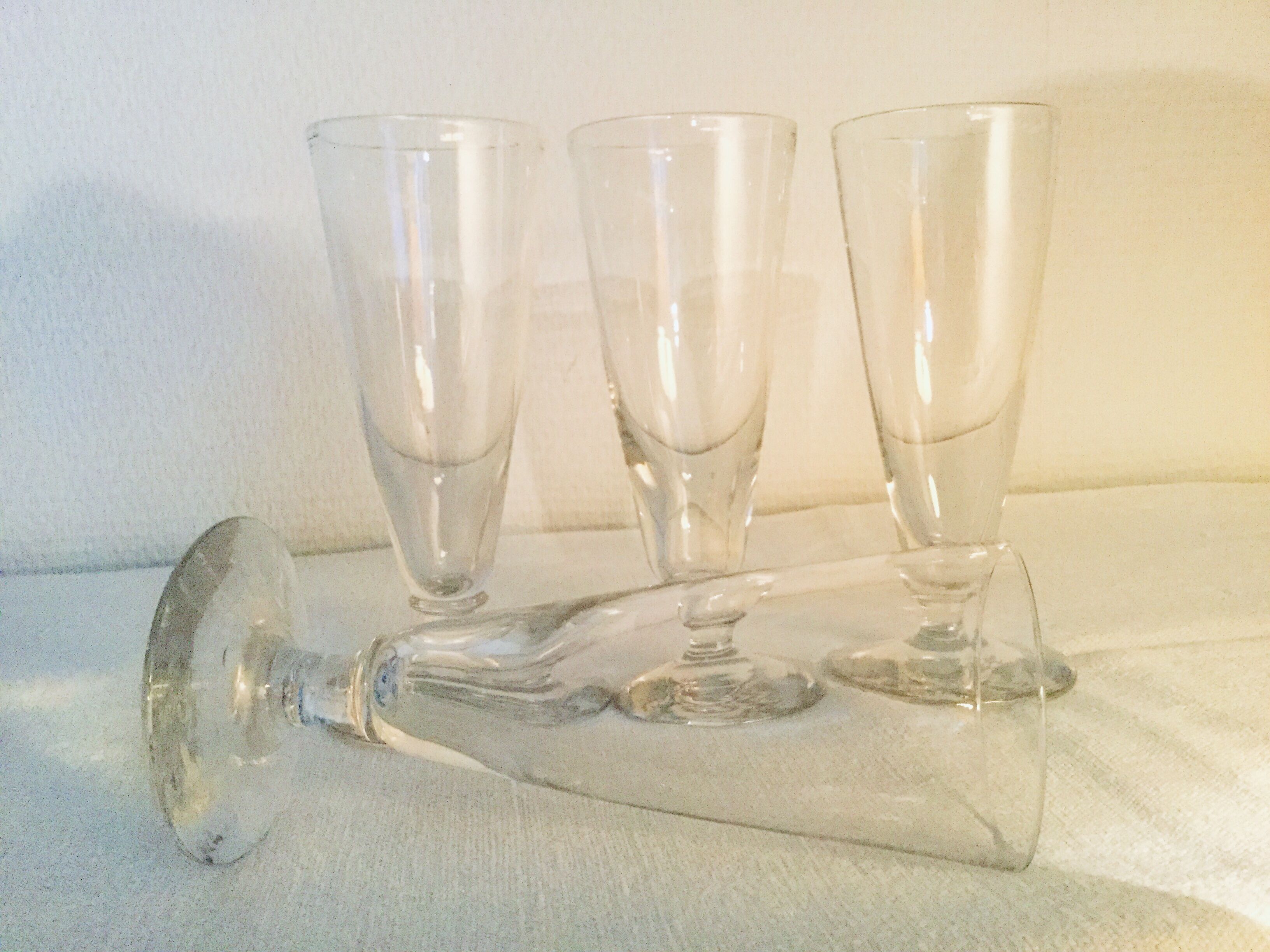 4 flûtes à champagne en verre soufflé
