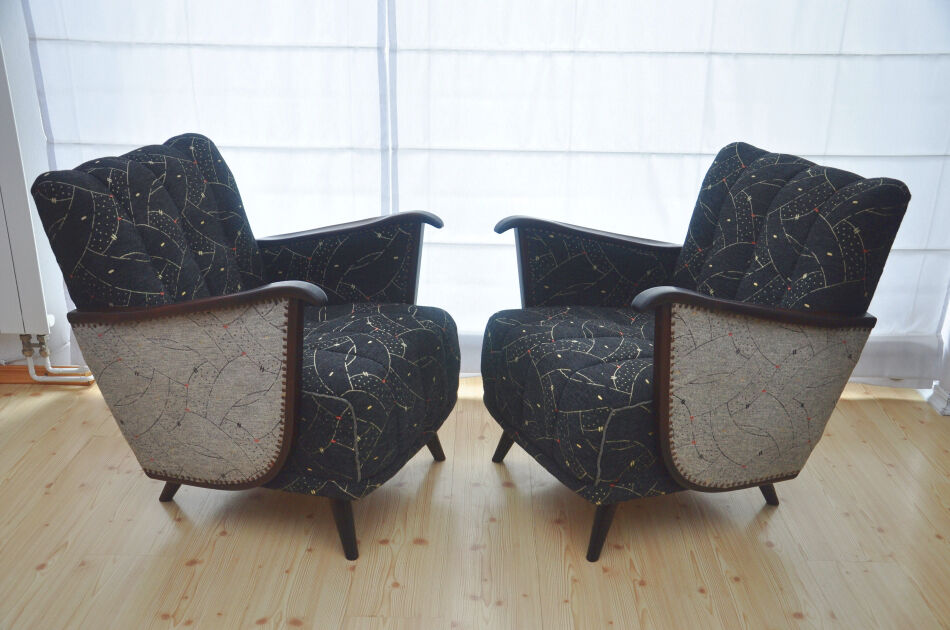 1/2 very beautiful original chairs from the 1950s wings of bald mice