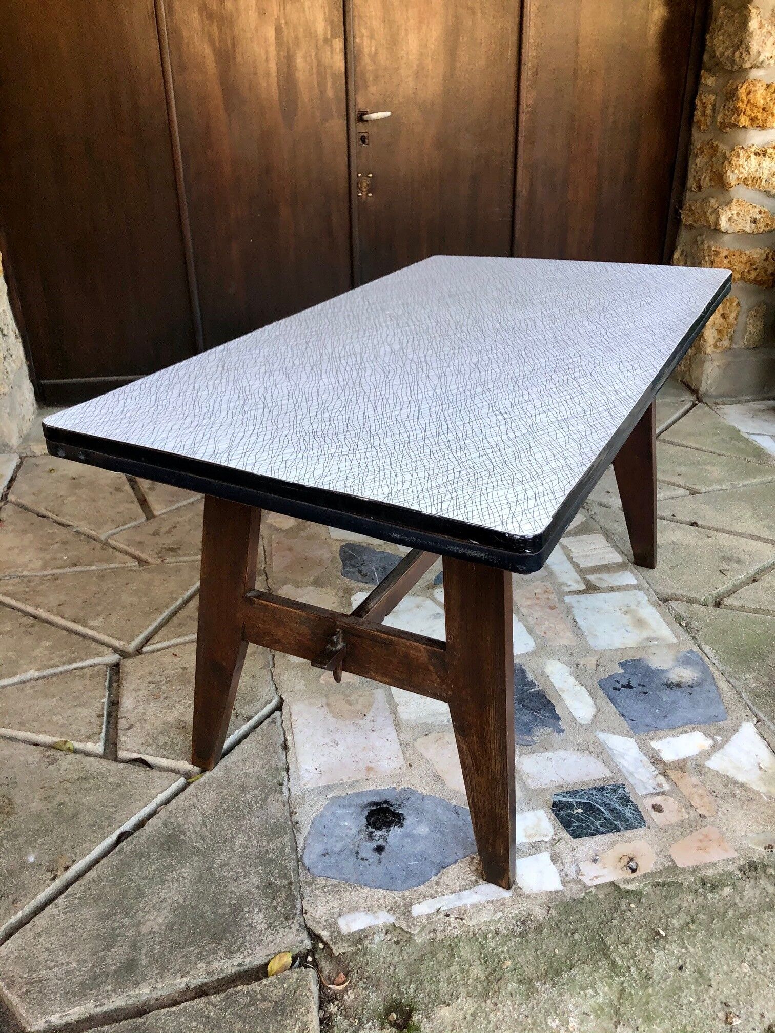 Modernist table "Reconstruction" from 1945 - 1955 by Renée Gabriel: furniture for disaster victims