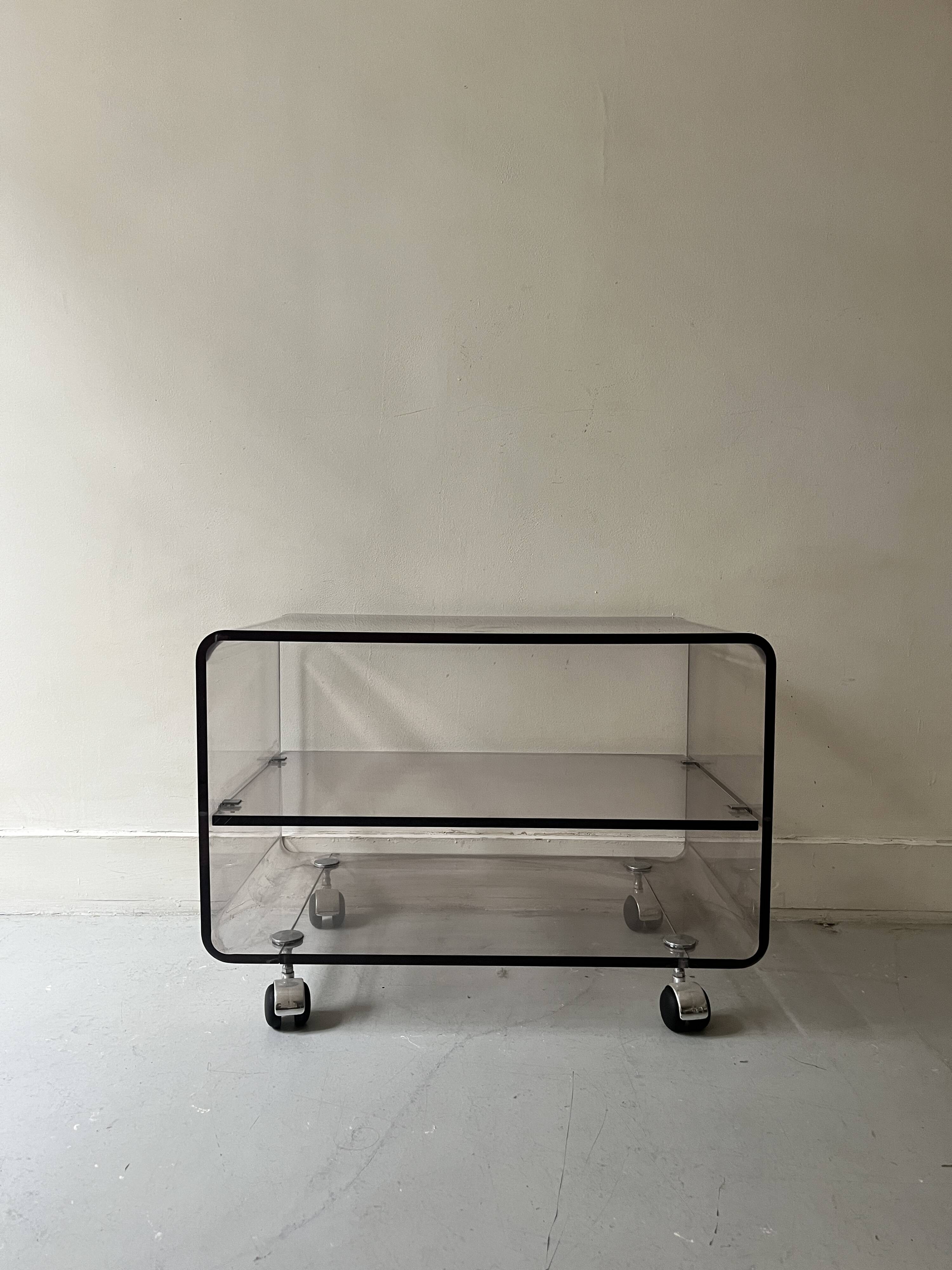 Hi-fi cabinet / coffee table in plexiglass by David Lange, France 1970