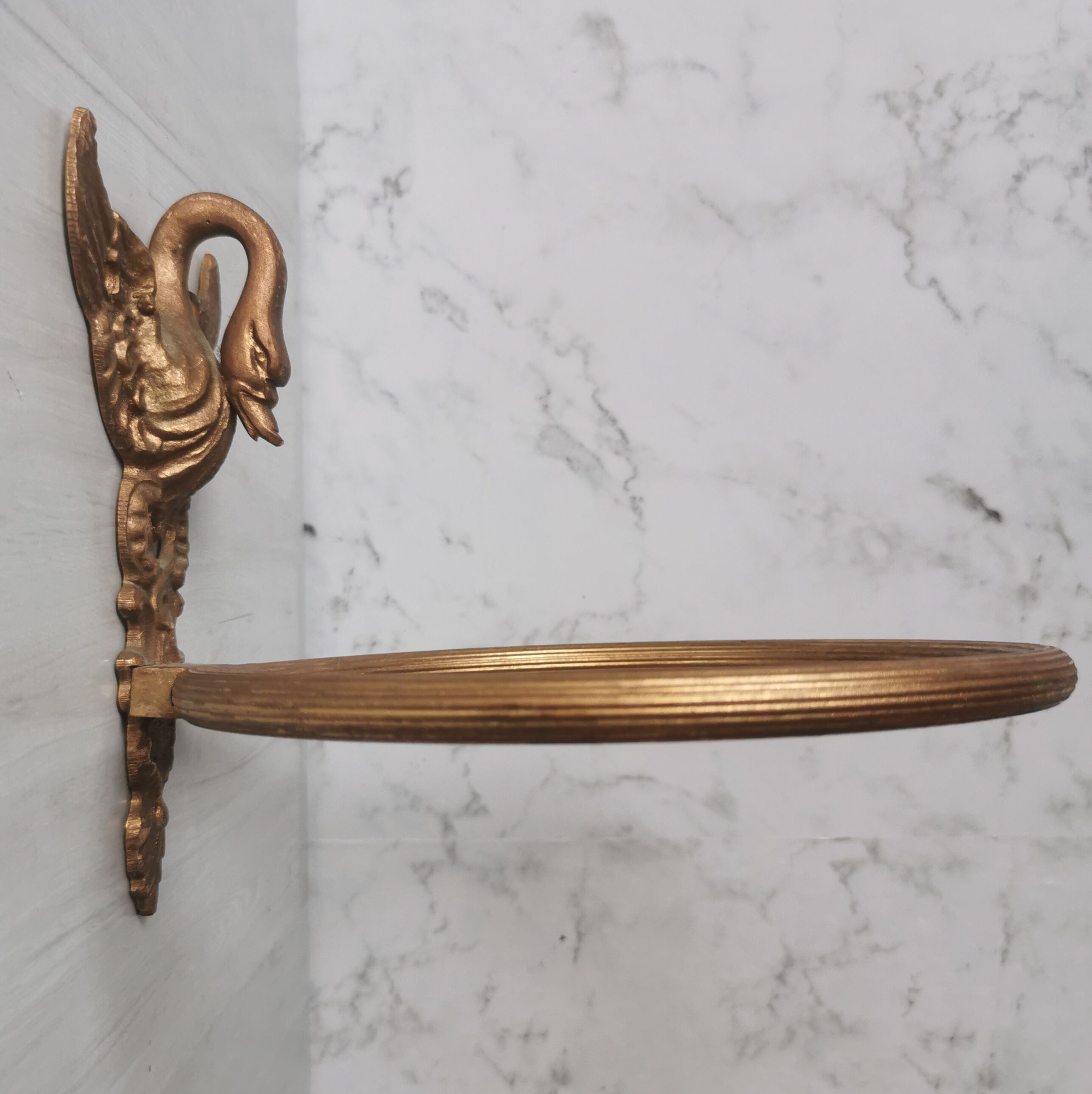 Brass swan head towel rack