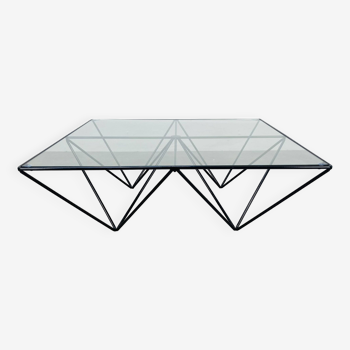 Pyramidal steel wire and glass coffee table
