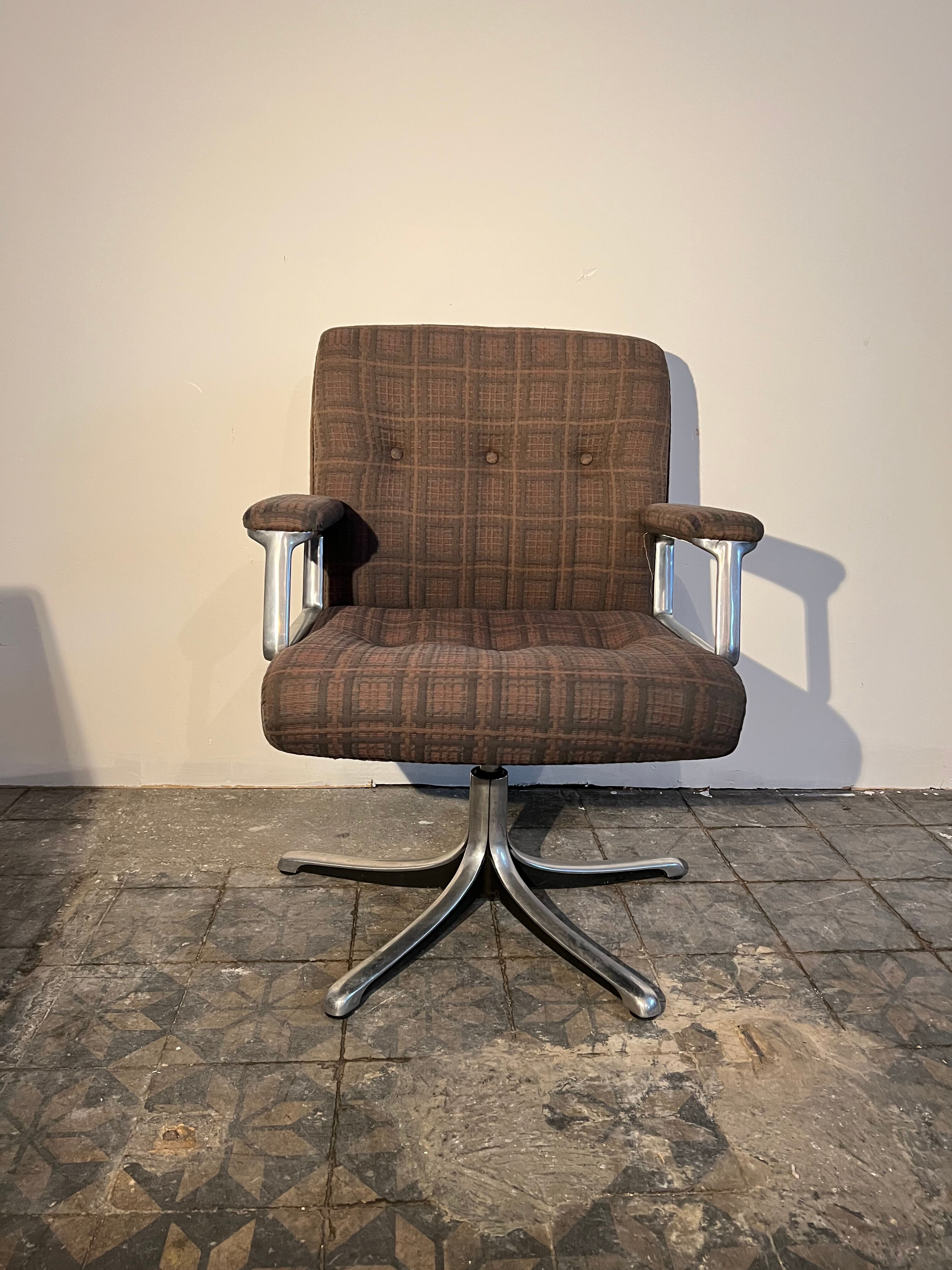 Tecno swivel office chair "p128", Osvaldo Borsani - 1960
