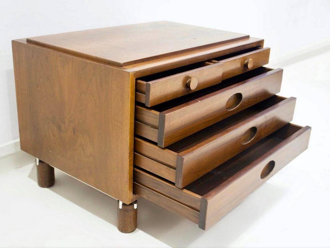 Walnut chest of drawers by Gianfranco Frattini for Bernini.