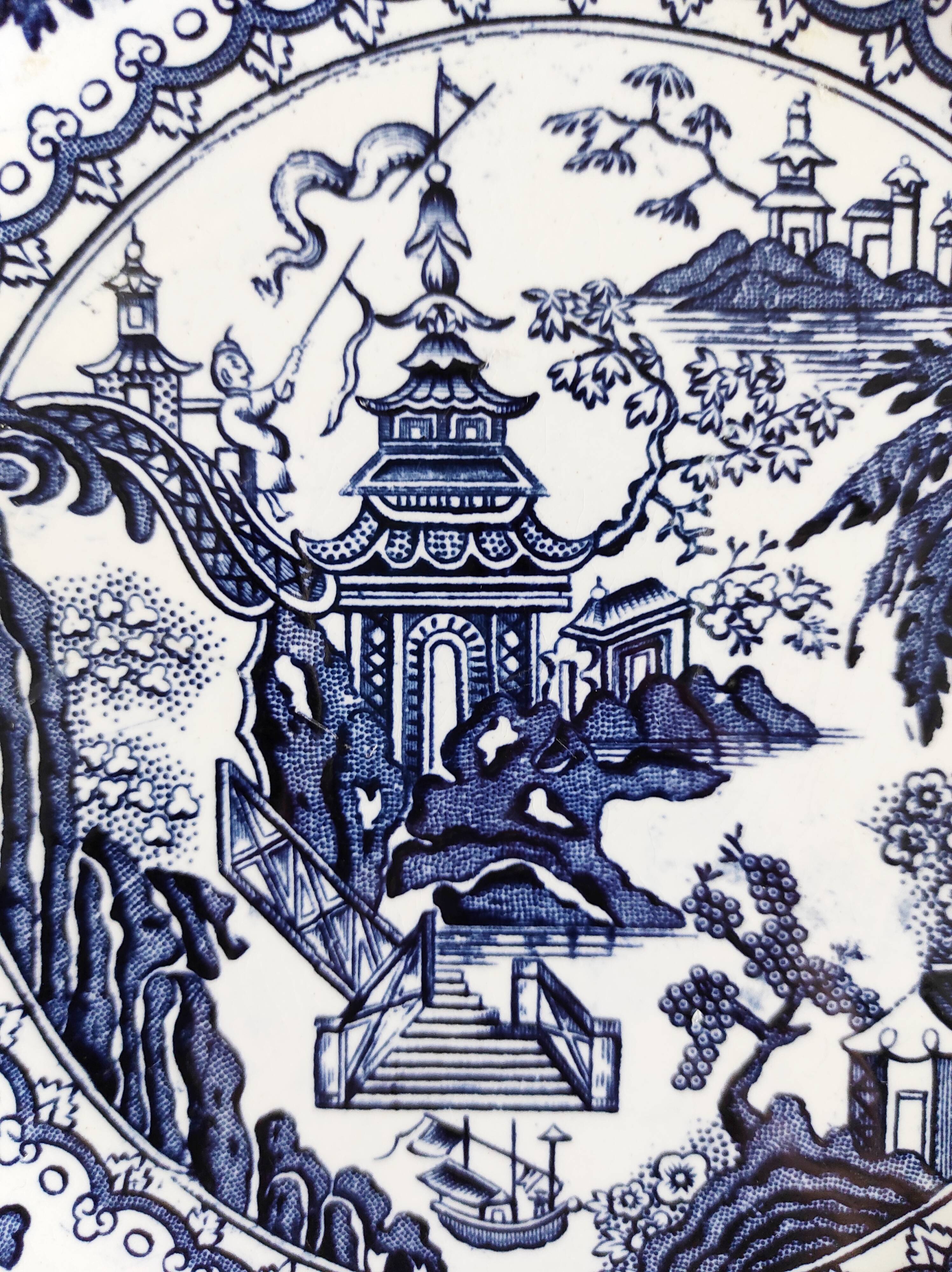 Plate asian decor Petrus regout Maastricht