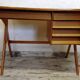 Bureau vintage pieds compas et sa chaise années 50/60
