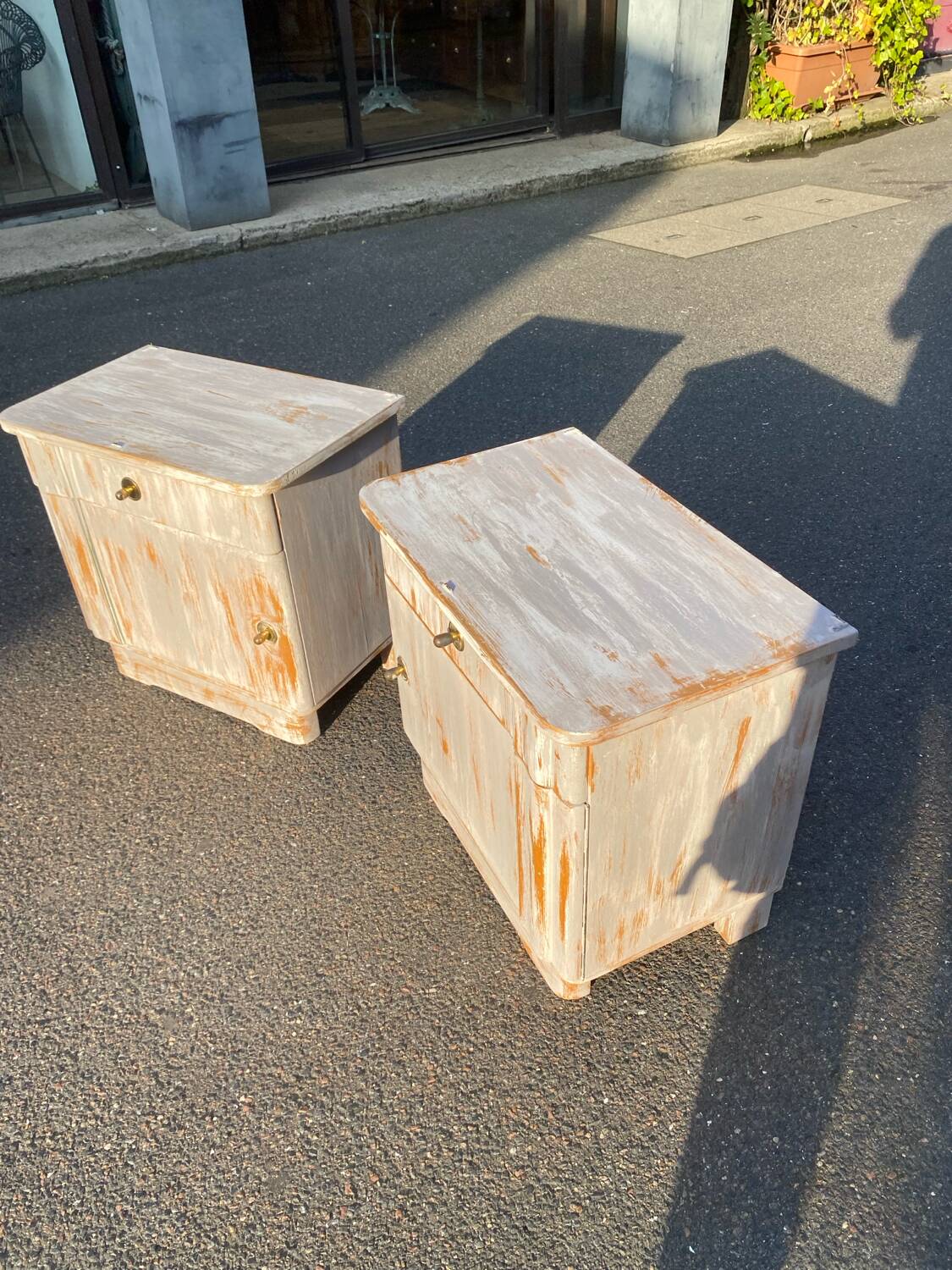 2 German bedside tables