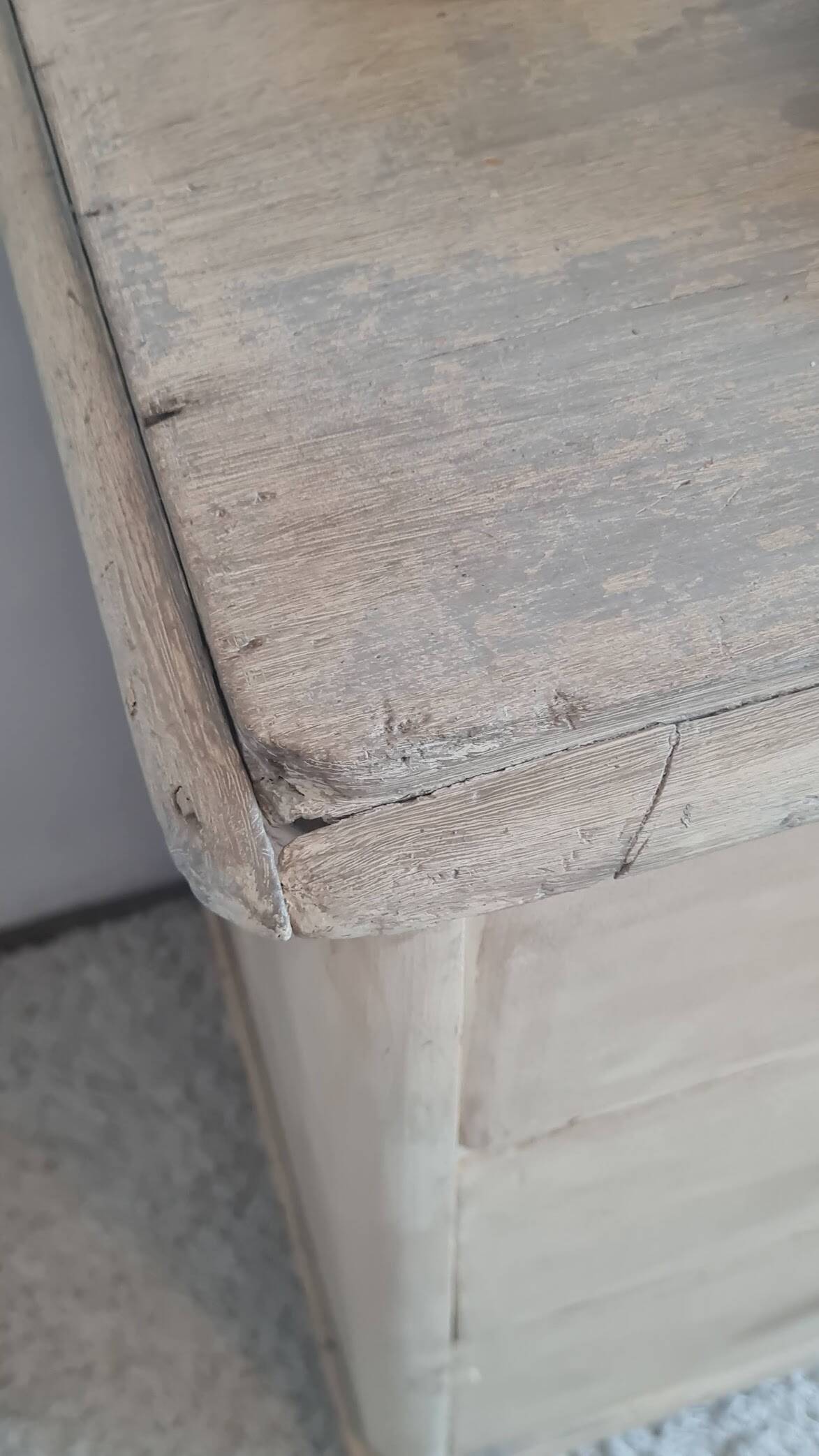 Commode ancienne de style anglais