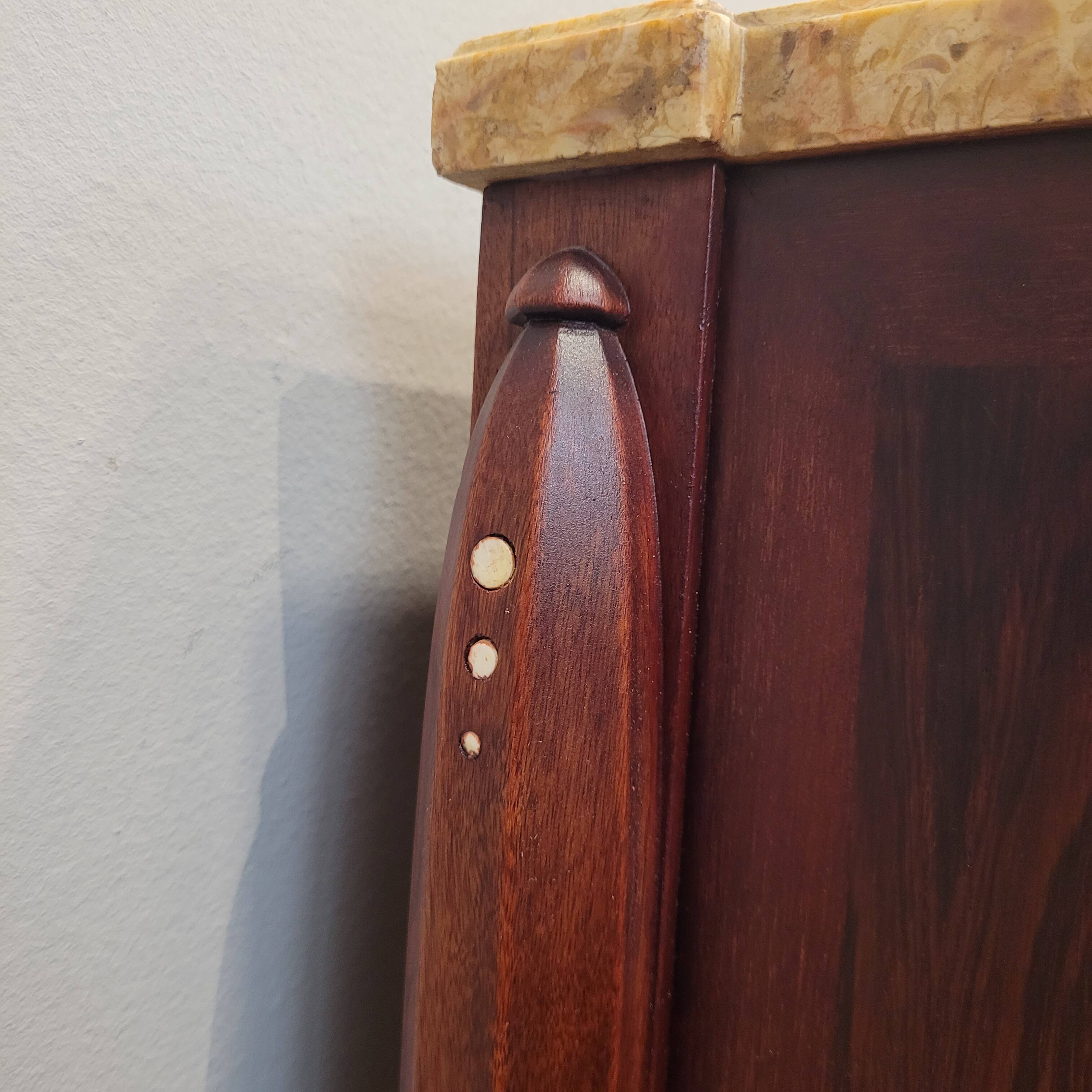 Art Deco dresser, siguiendo JE Ruhlmann, wood and colors, 40's - France