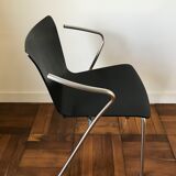 Pair of chairs Vicoduo designer Vico Magistretti