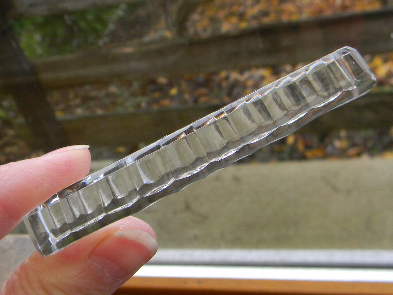 12 carries crystal knives from Val Saint Lambert