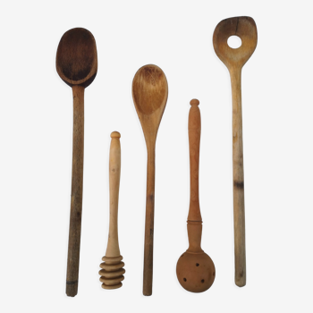 Wooden utensils