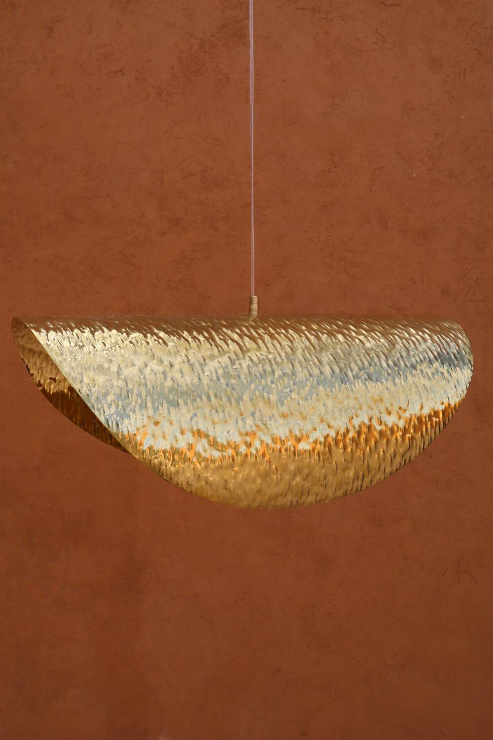 Suspension en laiton forme de feuille de lotus fait-main