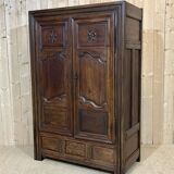 19th century Breton wardrobe in cherry, oak and chestnut