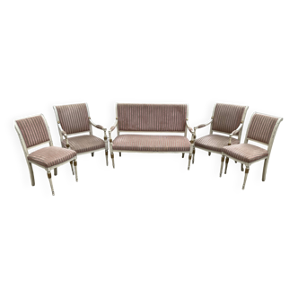 Directoire style living room