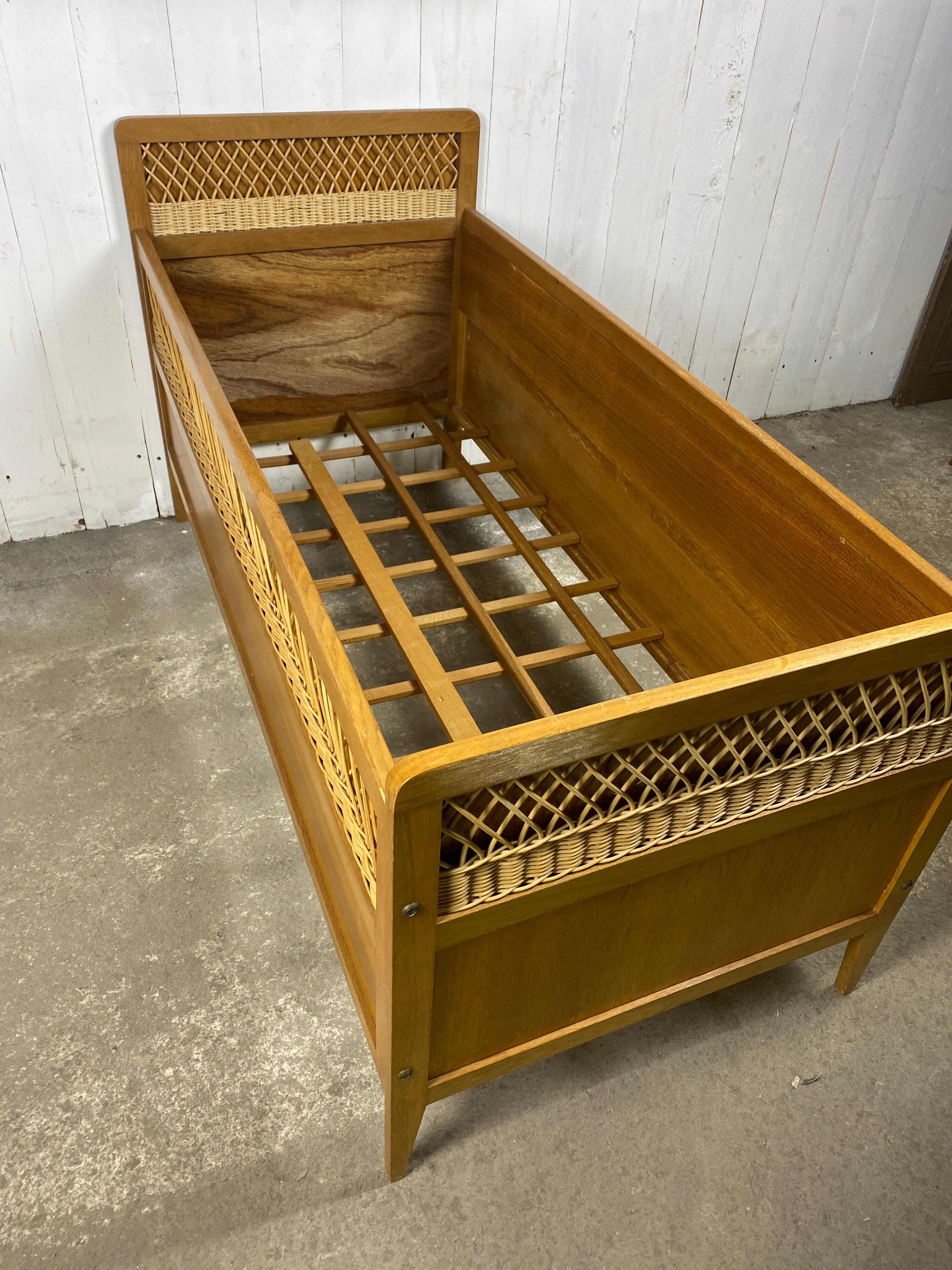 Rattan bed for children