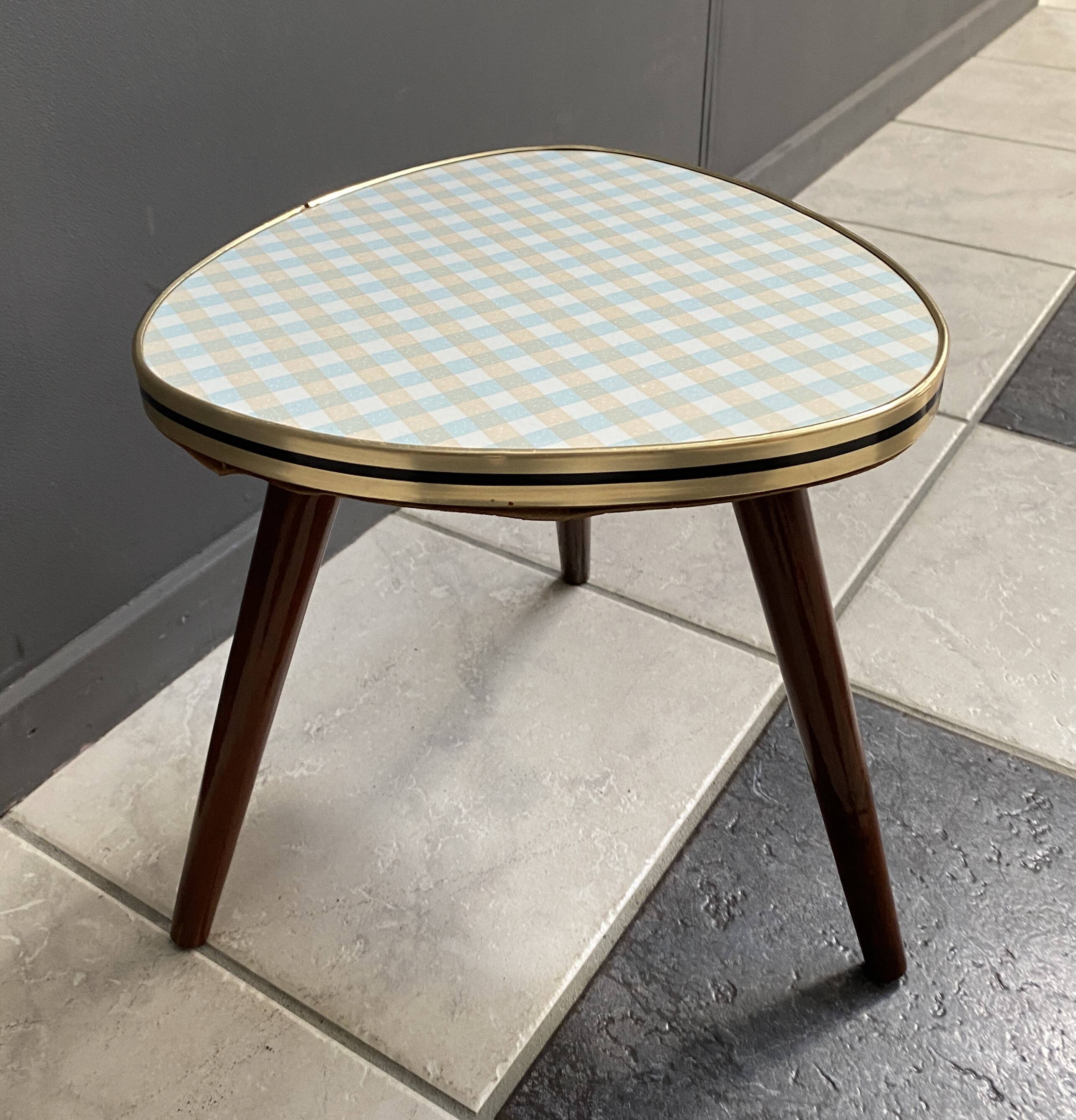 Vintage triangle shape plant / side tabel 1960s