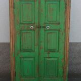 Armoire ancienne en bois vert