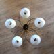 Lustre opaline et laiton