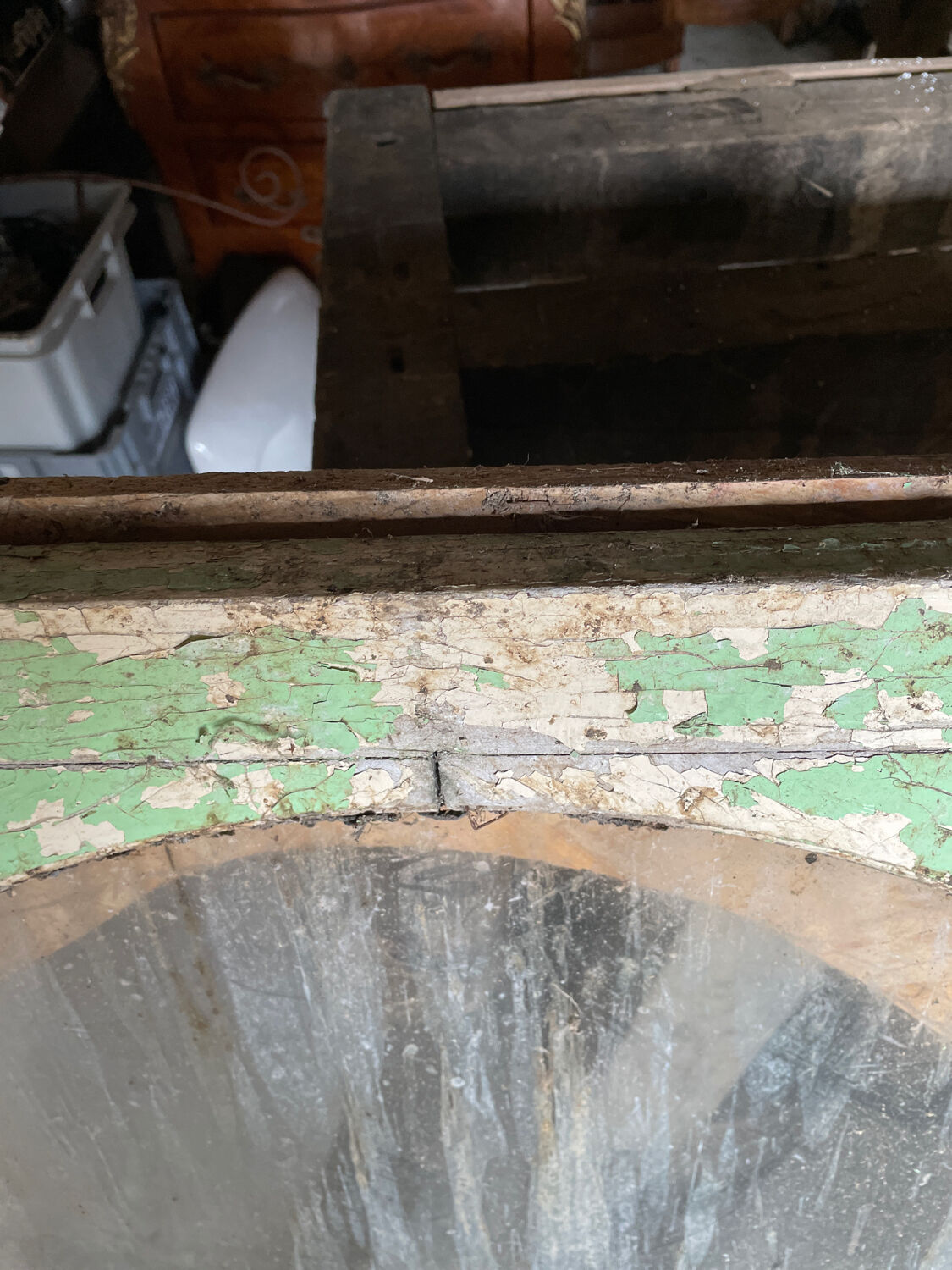 Bull's eye window frame