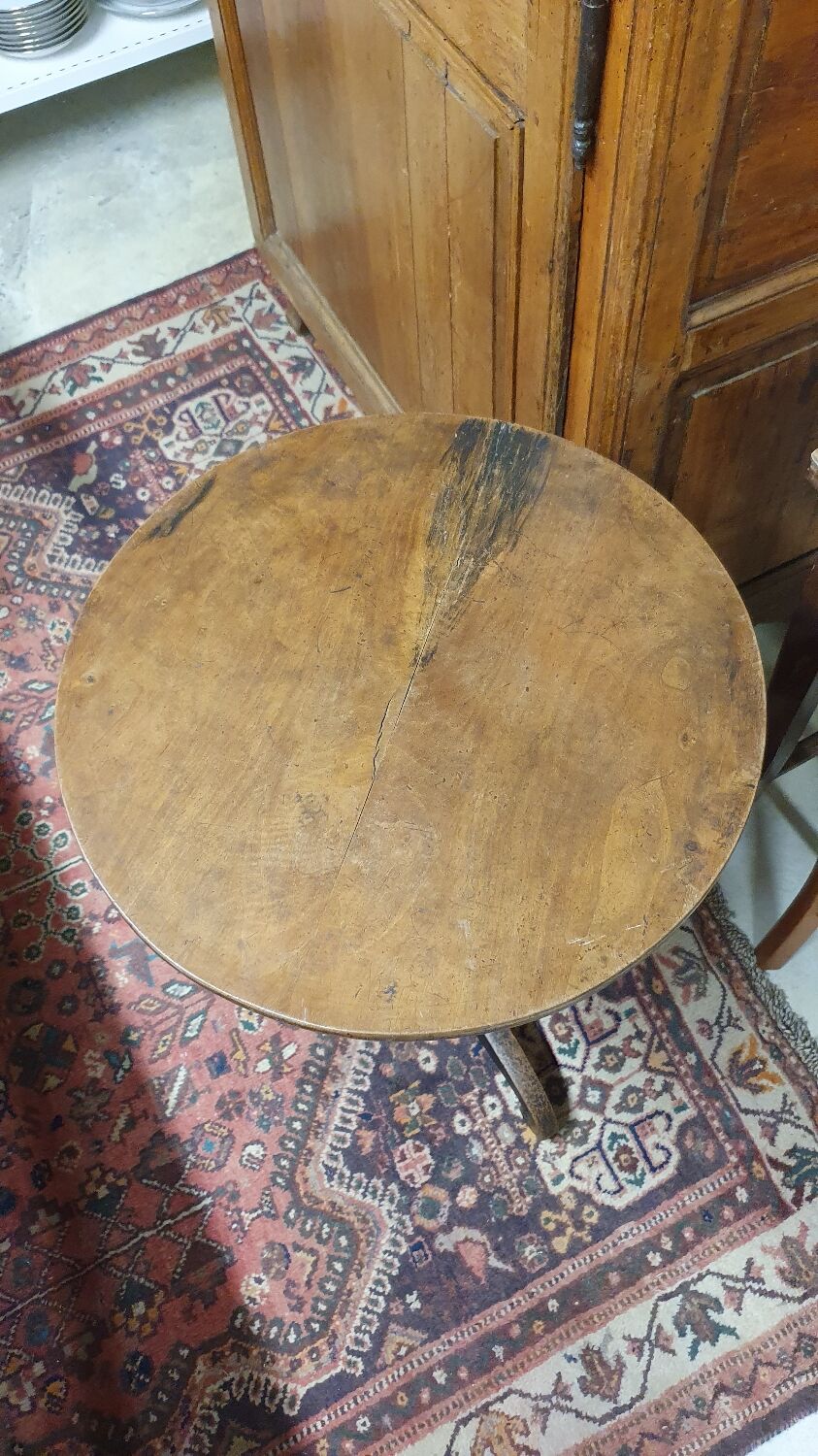 Walnut pedestal table