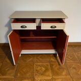 Parisian linen buffet