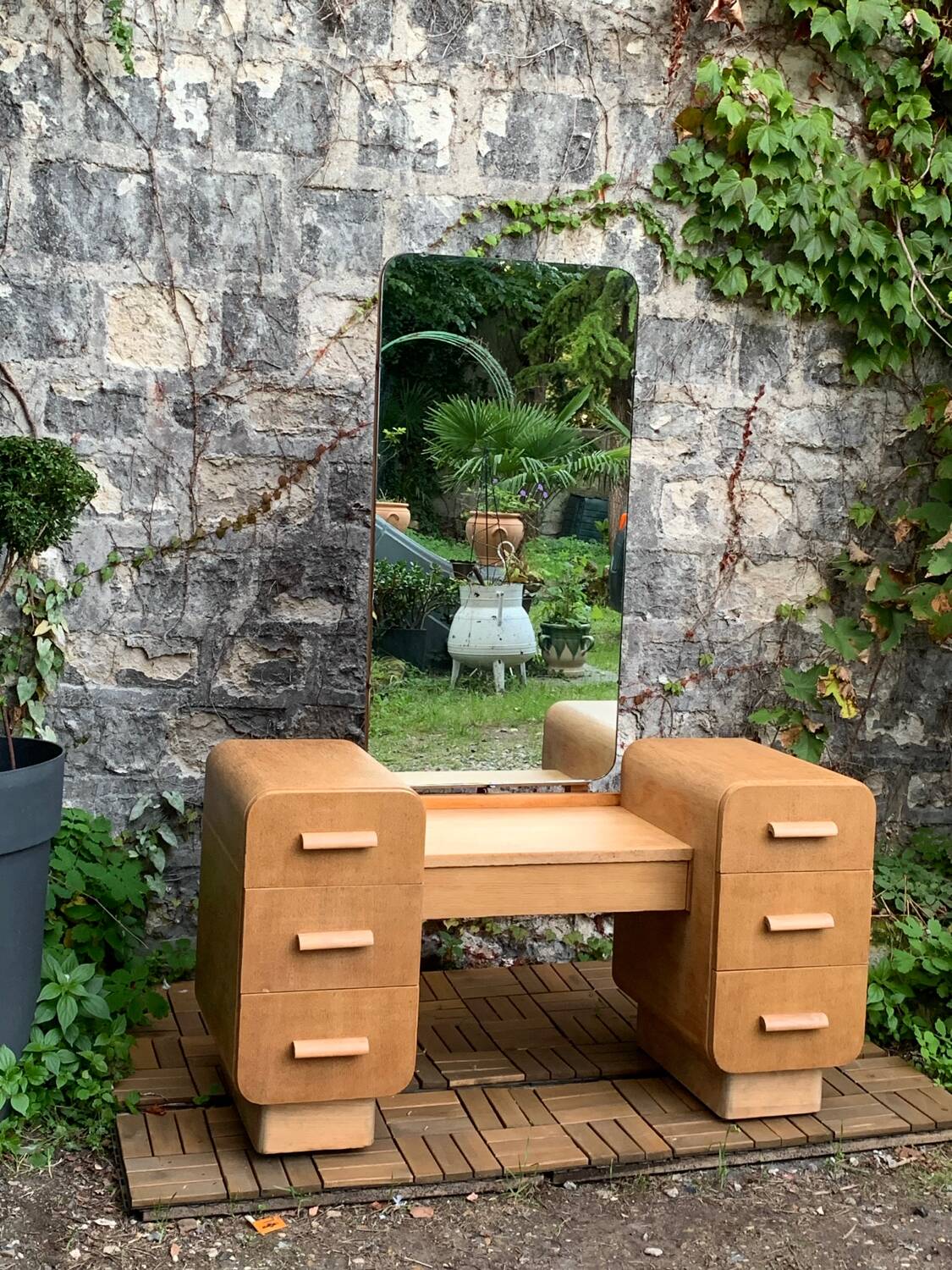 Art Deco dressing table in raw oak produced by Tatra Nabytok Czechoslovakia 1950