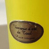 Floral design vase. Signed Verrerie d'Art de Toul. Unique piece, 27 cm