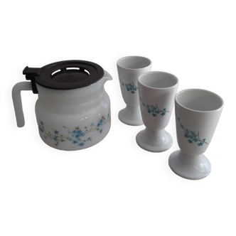 Arcopal jug and three mazagrans