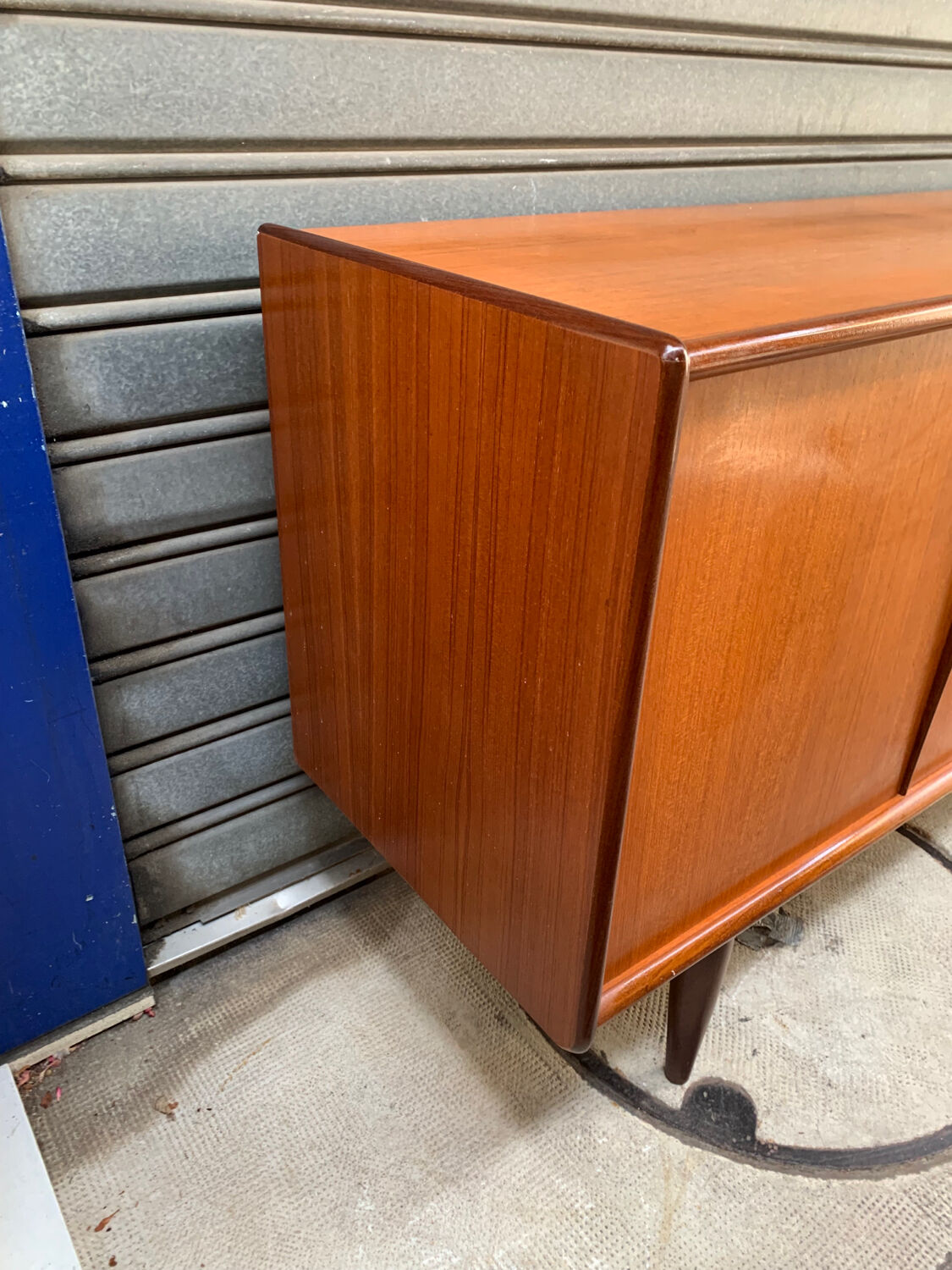 Mahogany veneer sideboard from the 60s
