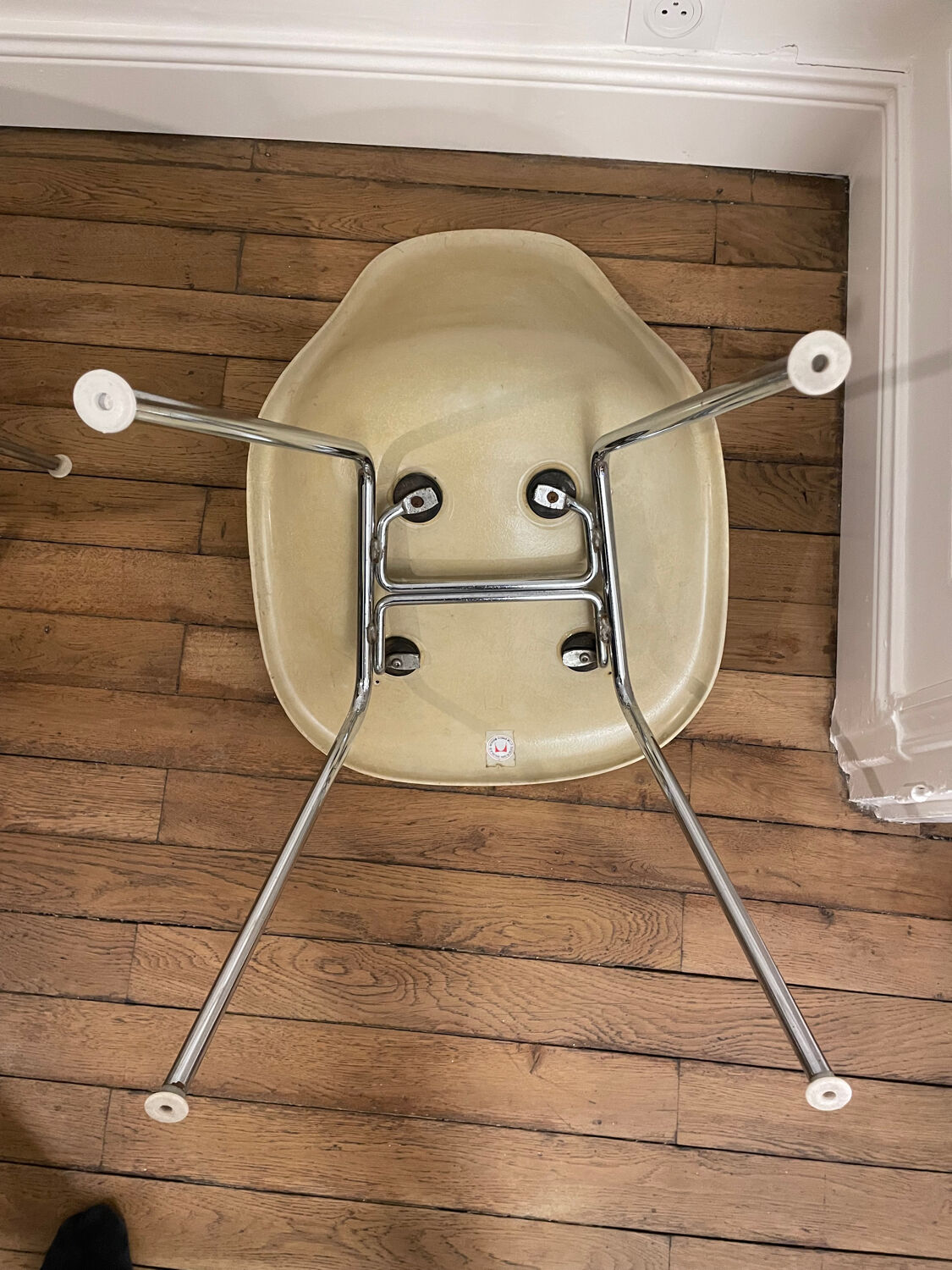 Eames DSX Chair Herman Miller