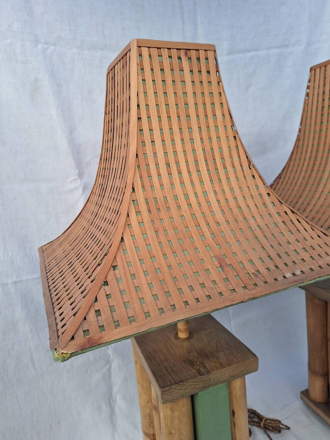 Paire de lampes pagode