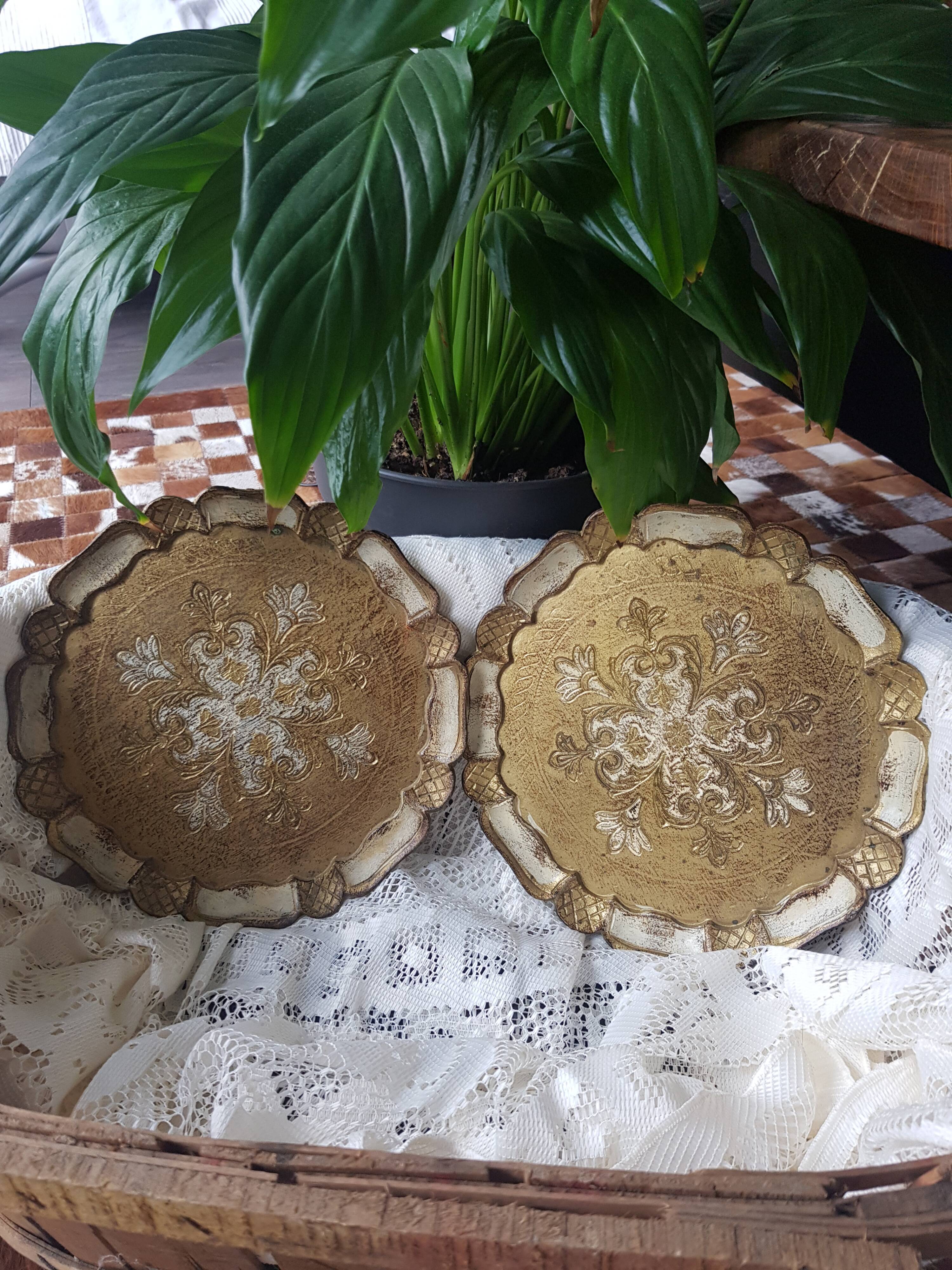 Duo de plateaux florentins en bois