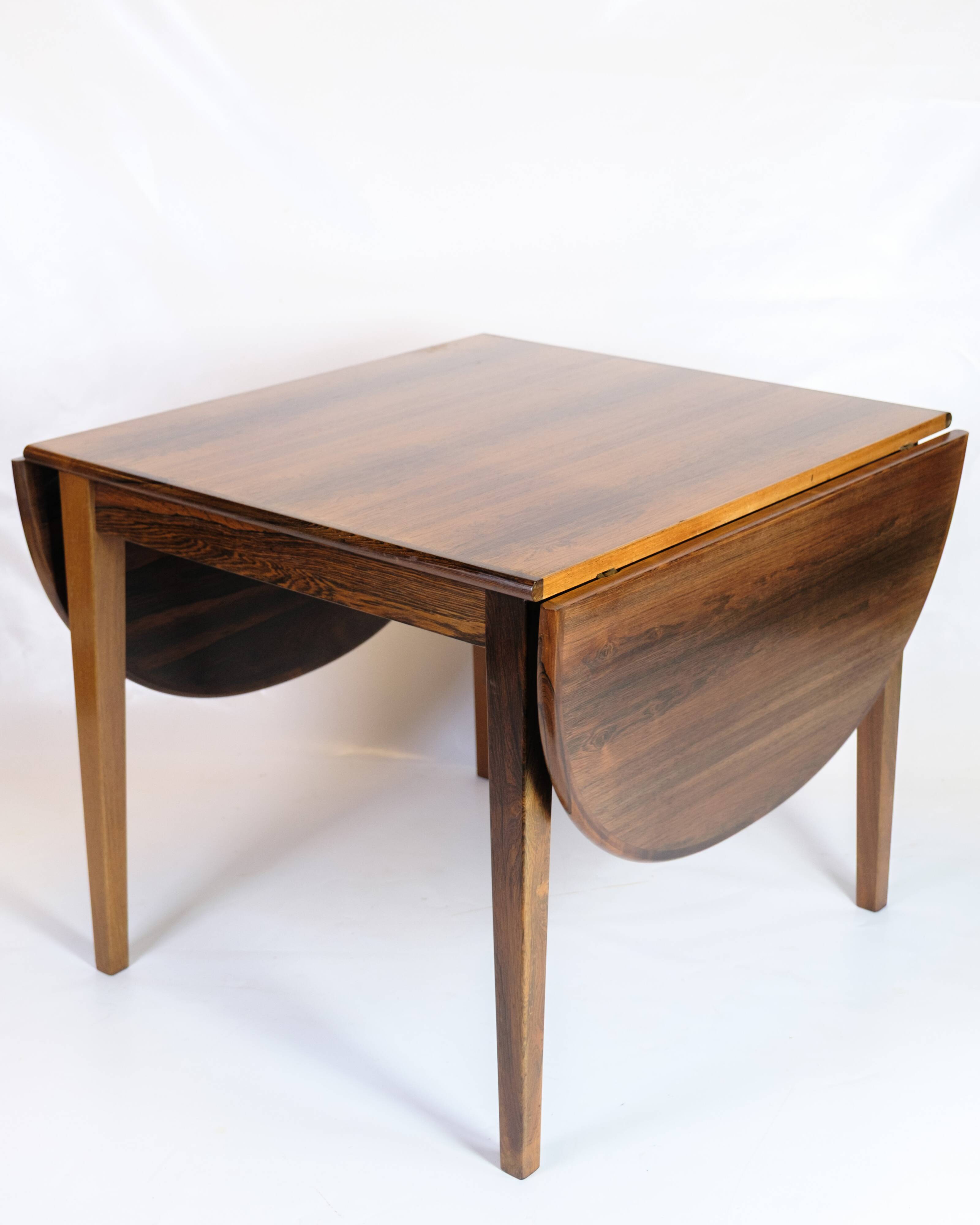 Dining table with drop leaves - Rosewood - Danish design - 1960s