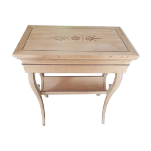 Table d'appoint travailleuse