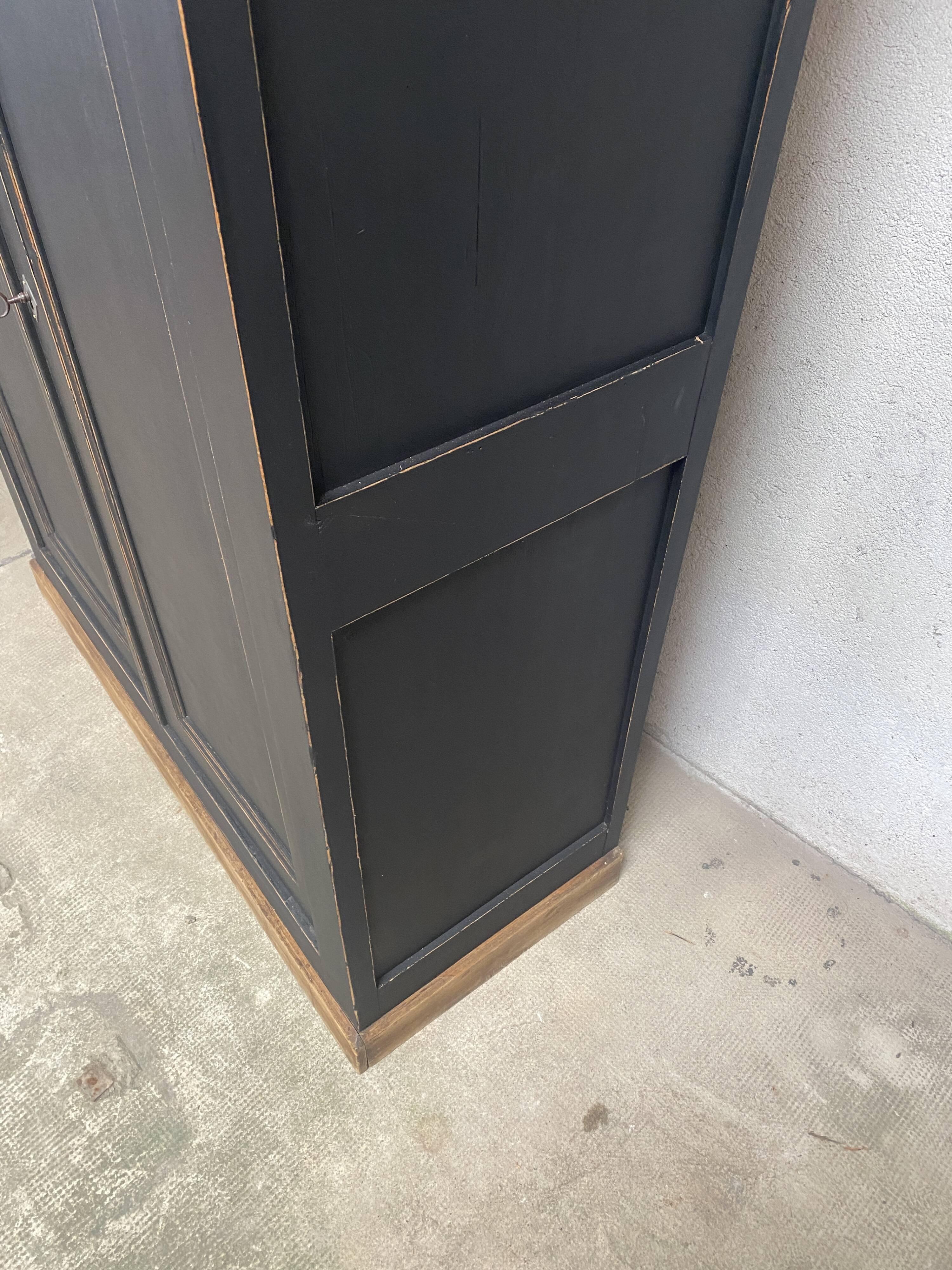 Parisian workshop cabinet 1m72