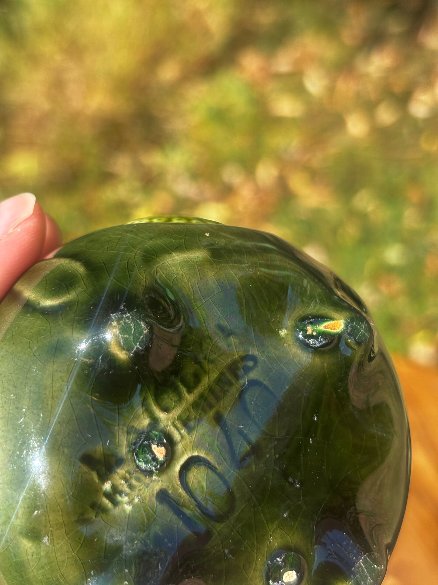 Pretty little antique pot, Majolica Sarreguemines green slipware.