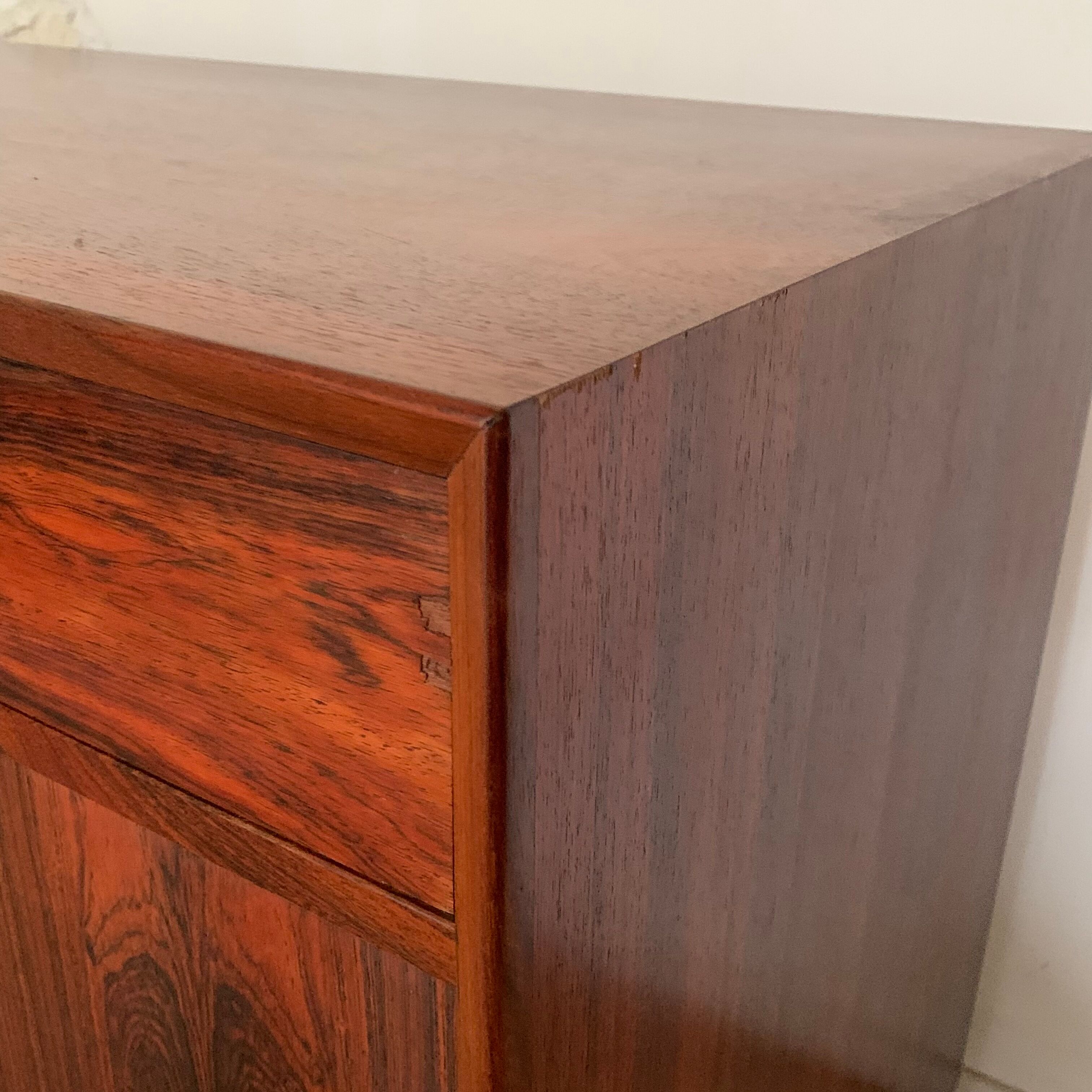 Vintage Scandinavian library in Rio rosewood